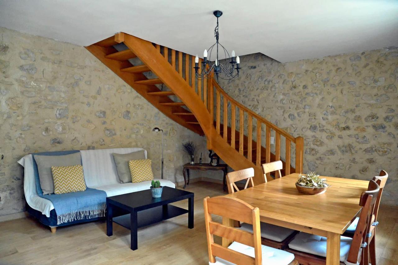 Malia - Chambres D'Hotes & Gite Barret-de-Lioure Eksteriør bilde